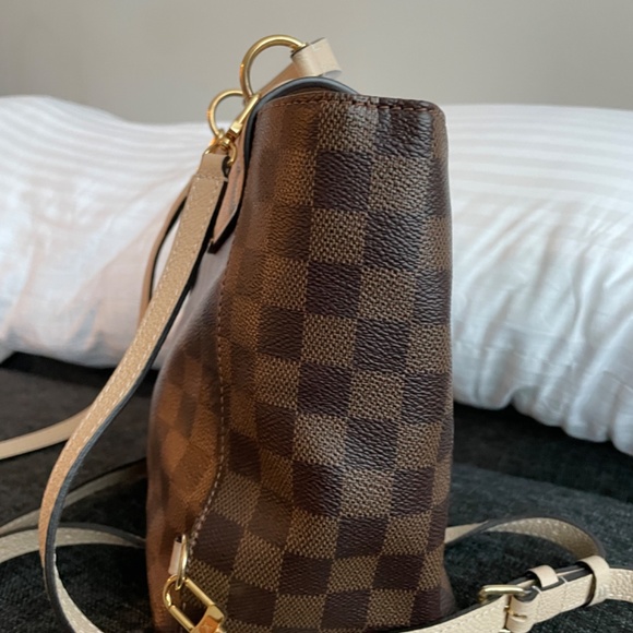 Louis Vuitton Clapton Backpack Authentic - Picture 4 of 5